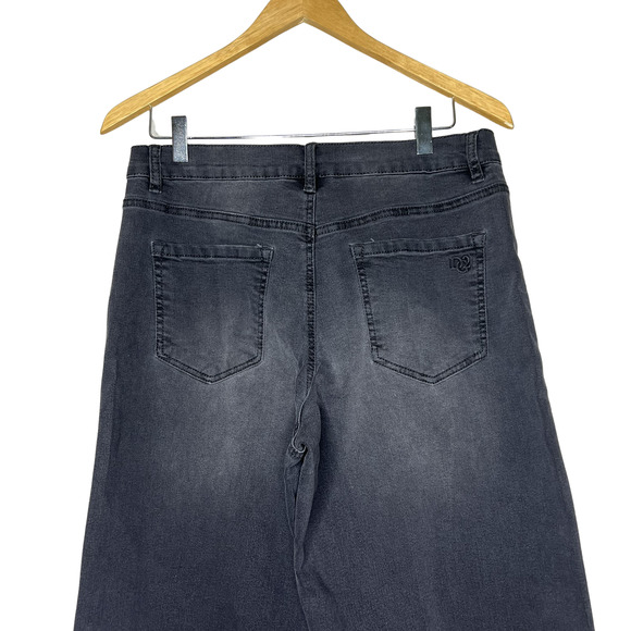 DG2 by Diane Gilman Wide Leg Crop Jeans Embroidered Frayed Hem Washed Black - Picture 6 of 11